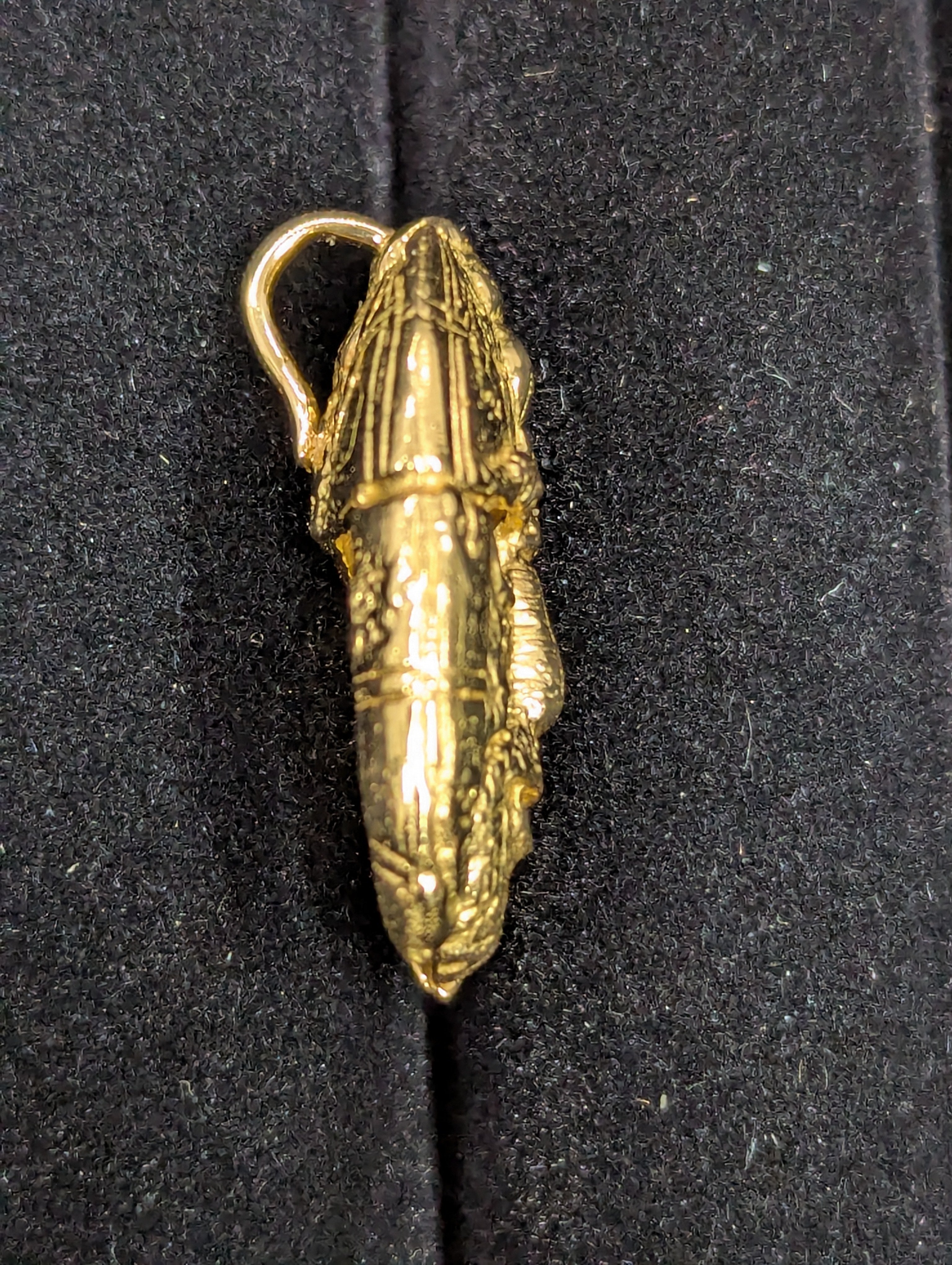 side view of Vicing war mask